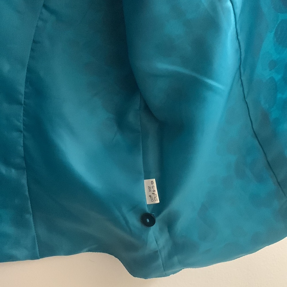 Ice Blue Patterned Blouse - Picture 9 of 9
